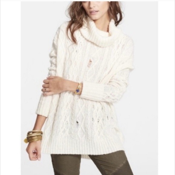 Free People White Sweater SM Grunchy Slouchy Distressed Wool Alpaca Soft - Picture 2 of 13